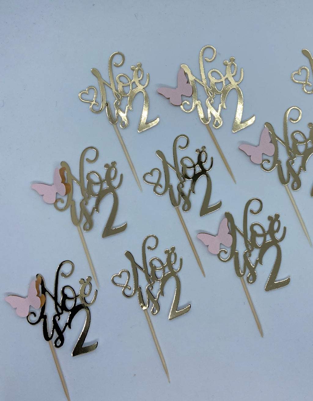 Cupcake prikkers Vlinder met naam en leeftijd - per 9 stuks freeshipping - Prints by Mi