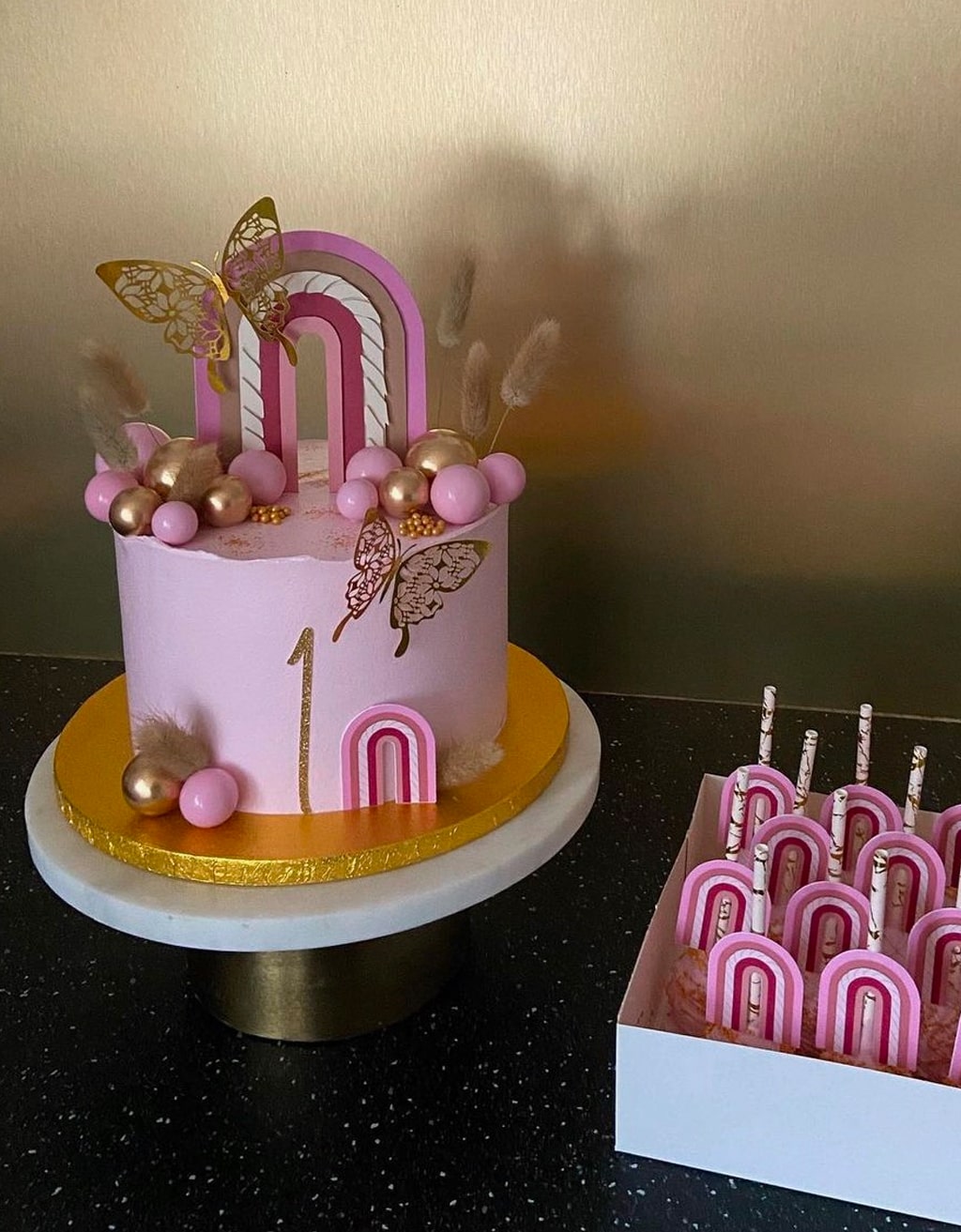 Taartdecoratie set Regenboog met naam en leeftijd