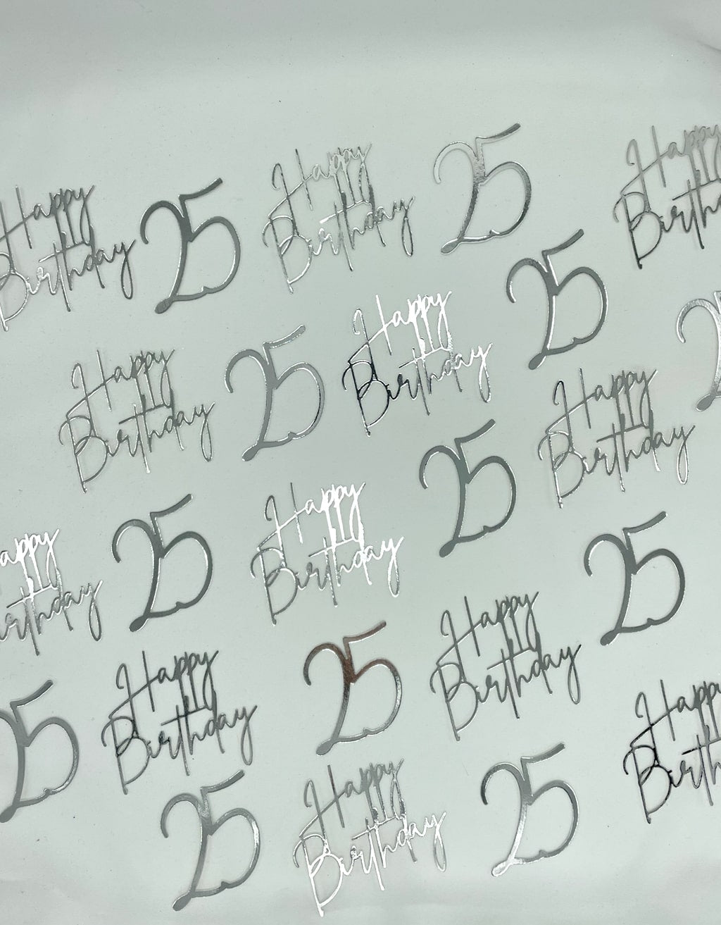 Cupcake topper Eigen ontwerp - Dunne letters - per 12 stuks
